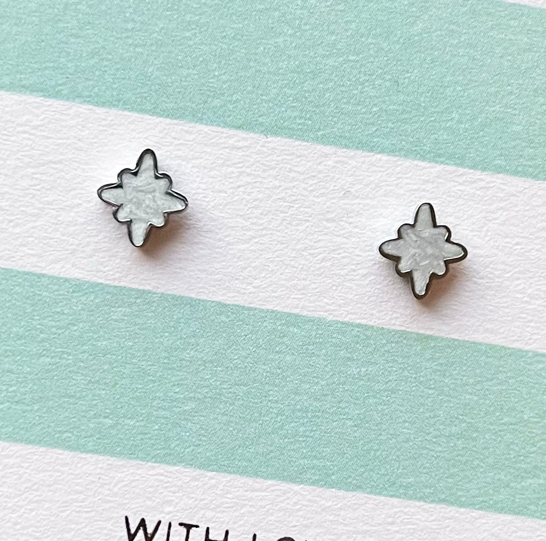 Pearlescent Compass Studs