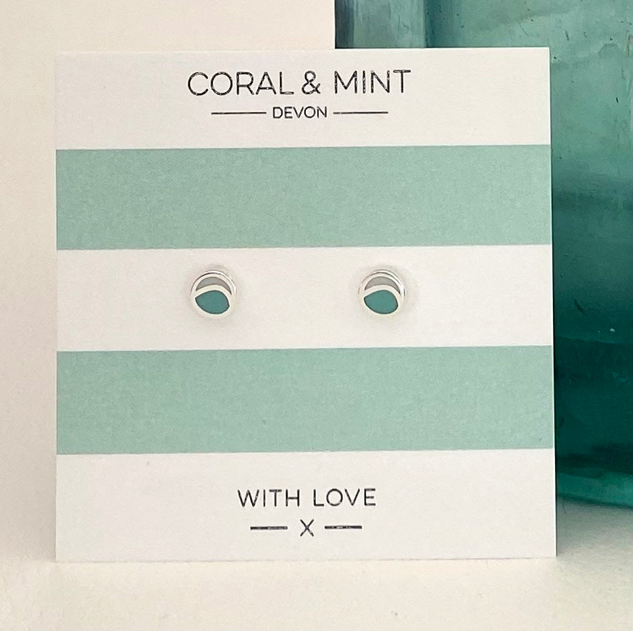 Duo Studs with light and dark mint enamel